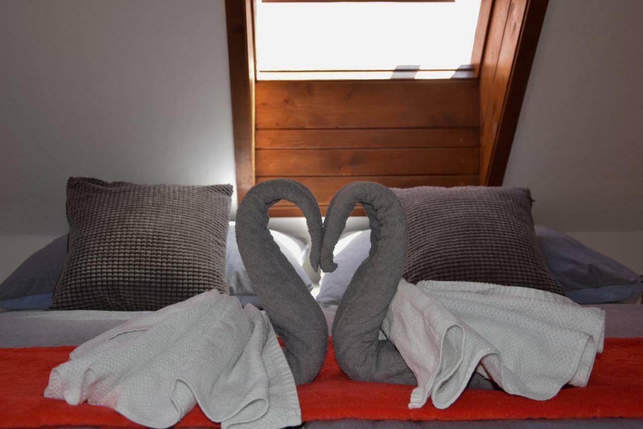 Apartman Mala Strana -Piece And Quiet Πράγα Εξωτερικό φωτογραφία